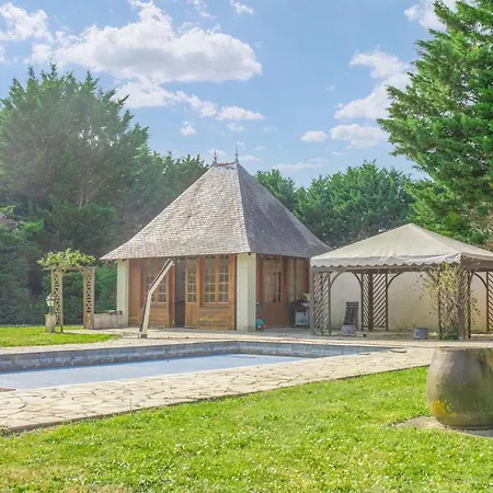 Stunning In Fontaine Guerin بيت للعطل *