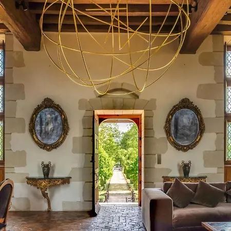 Stunning In Fontaine Guerin بيت للعطل Les Bois-d'Anjou