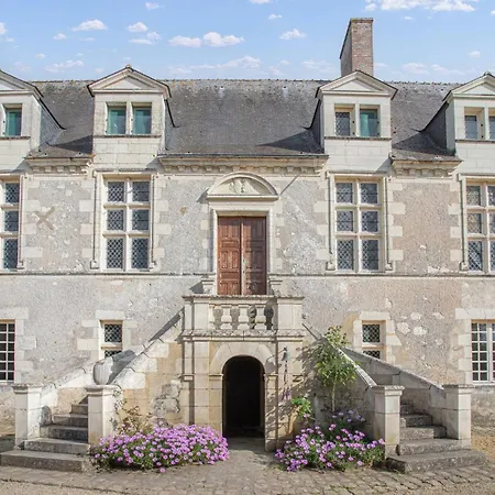 Stunning In Fontaine Guerin بيت للعطل Les Bois-d'Anjou